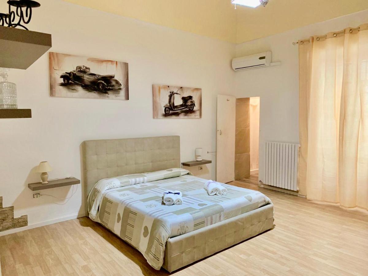 Via Conserva 27 Brindisi Bagian luar foto